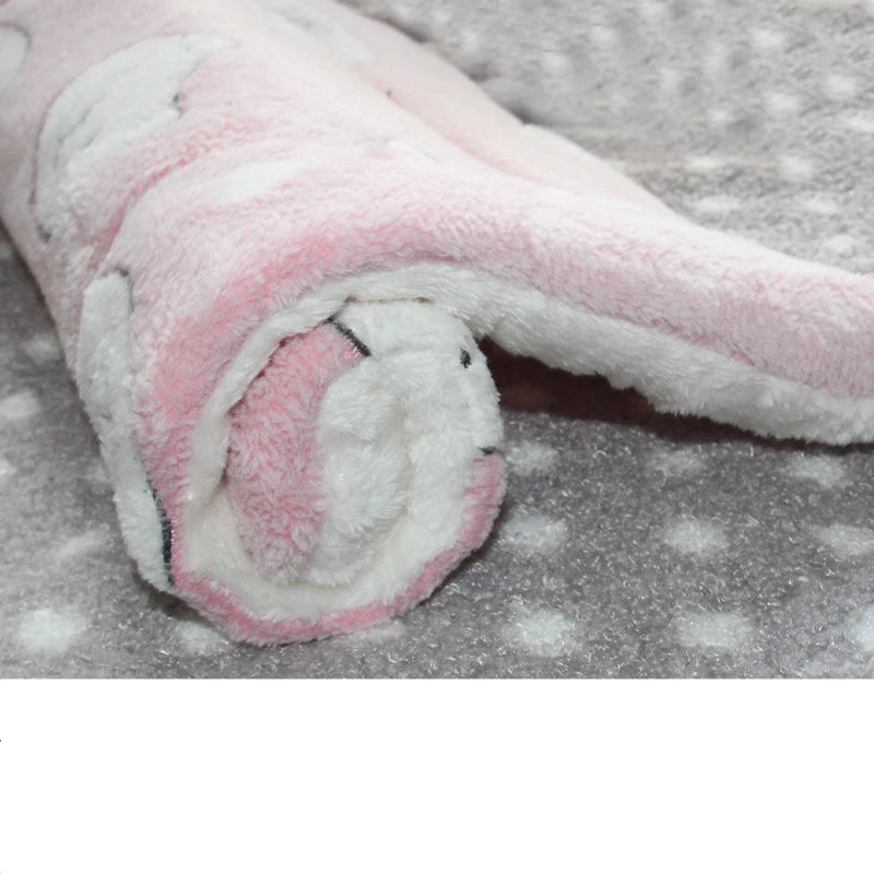 Pet Flannel Winter Blanket - Soft Warm Sleeping Mat for Dogs & Cats