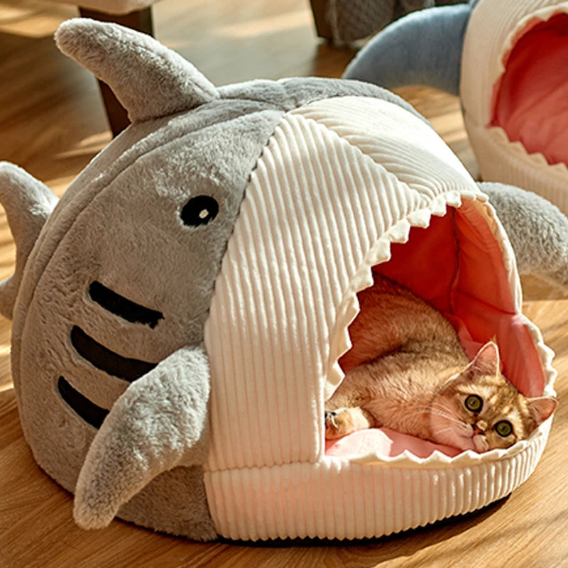 Winter Warm Cat Bed Cave - Cozy Enclosed Nest for Cats & Small Dogs